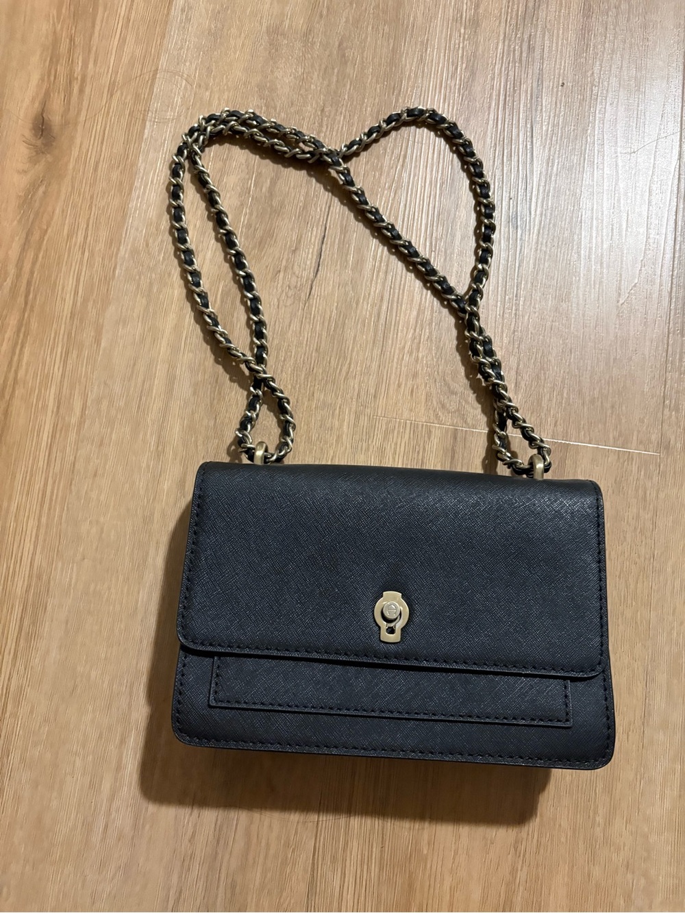 Black Chain Strap Bag